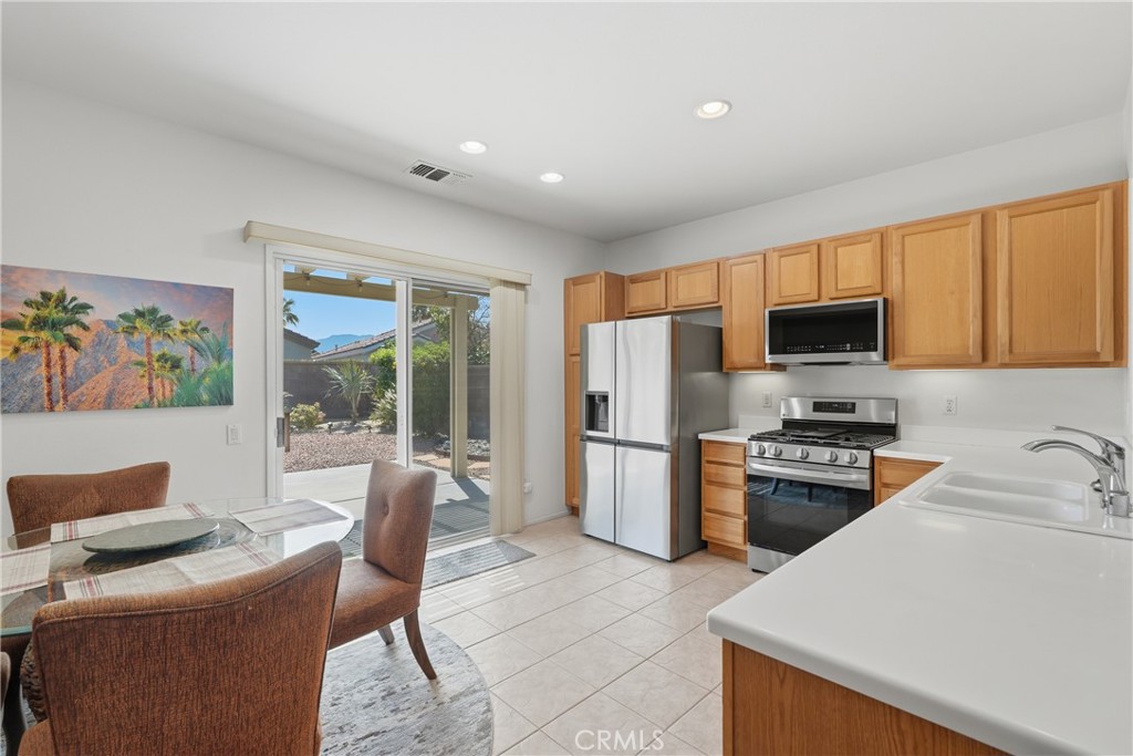 78697 Hampshire Property Photo 11