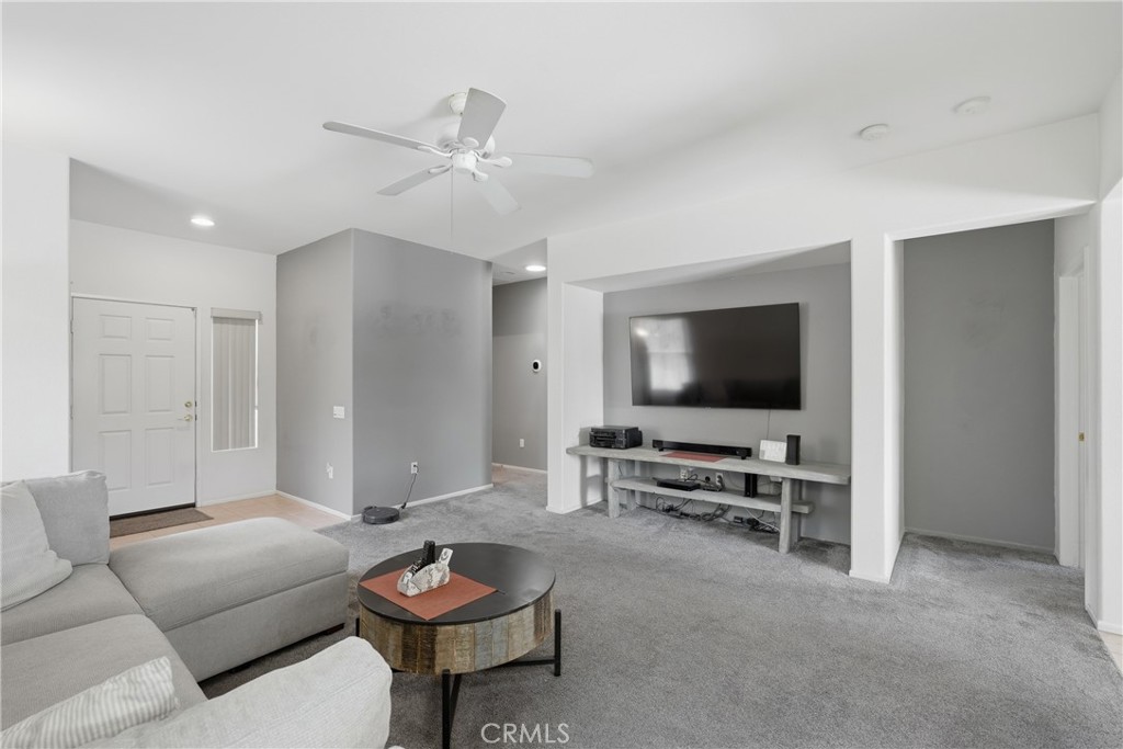 78697 Hampshire Property Photo 13