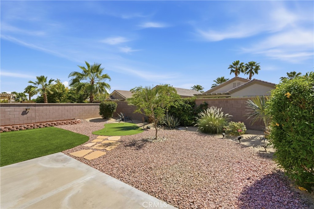78697 Hampshire Property Photo 25
