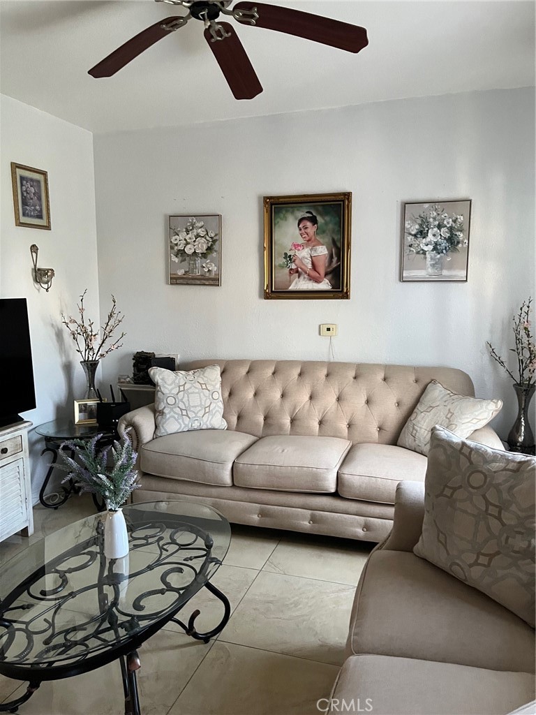 416 E 31st Street Property Photo 8