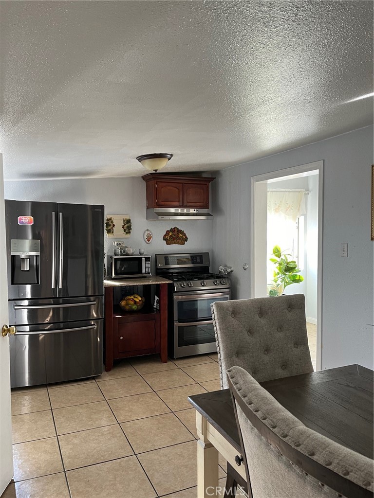 416 E 31st Street Property Photo 16