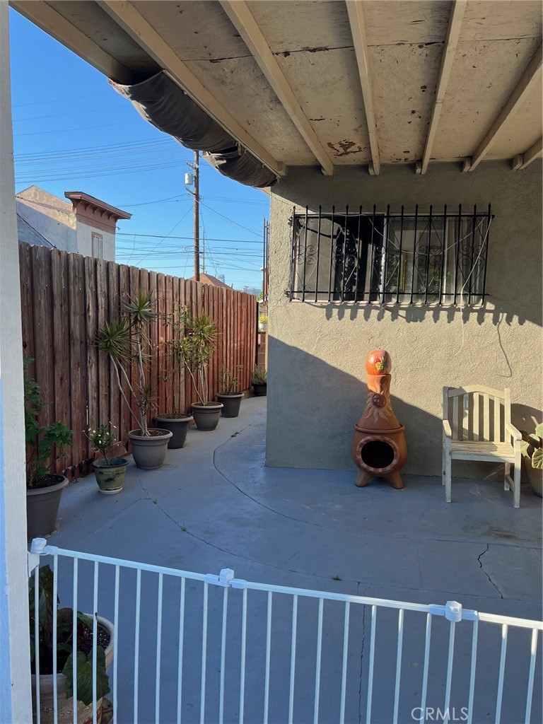 416 E 31st Street Property Photo 33