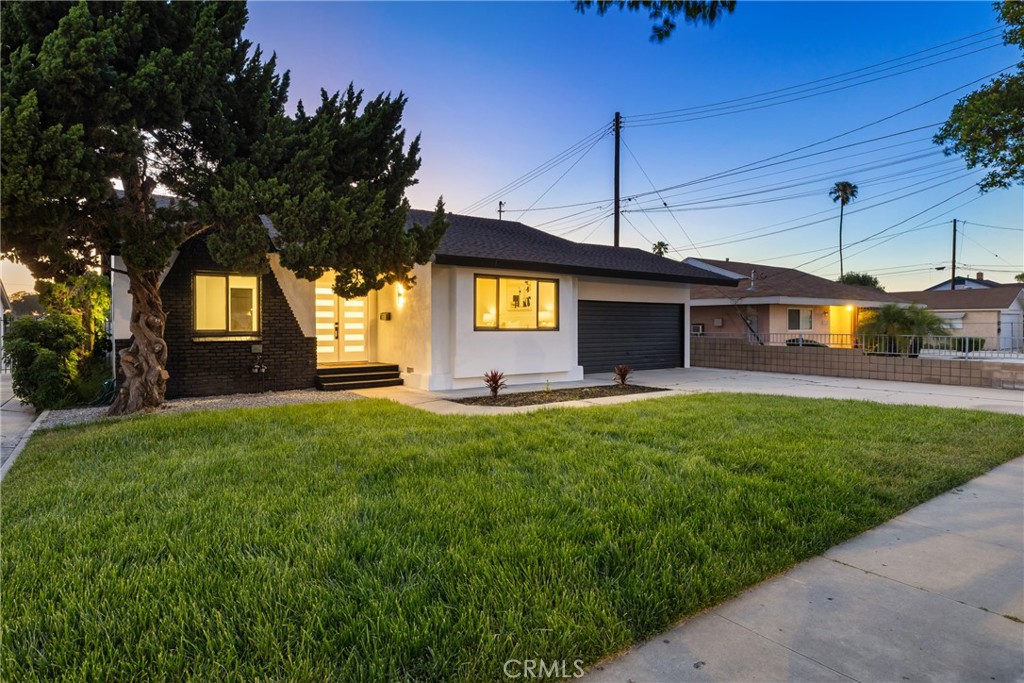 15529 Cornuta Property Photo 5