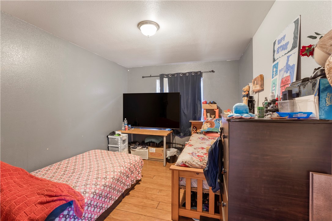 9211 S Central Property Photo 15