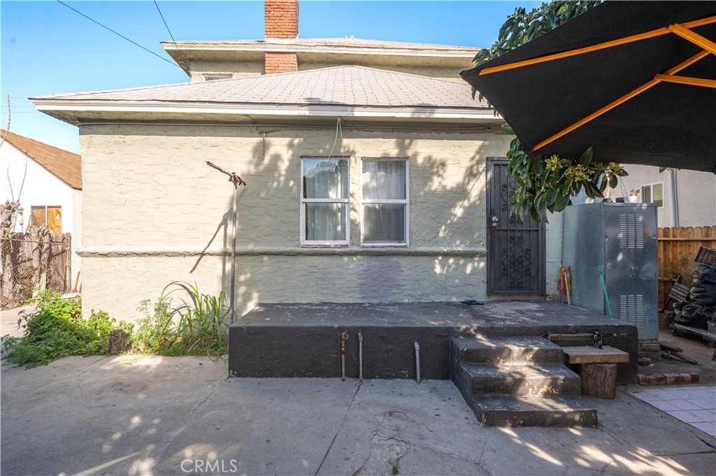 1438 E 20th Street Property Photo 16