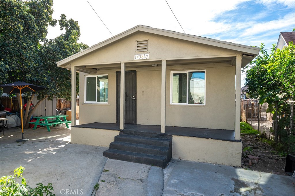 1438 E 20th Street Property Photo 18