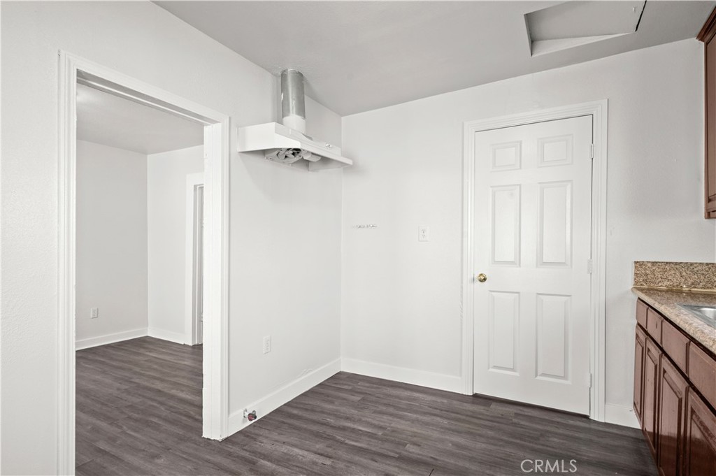 1438 E 20th Street Property Photo 36