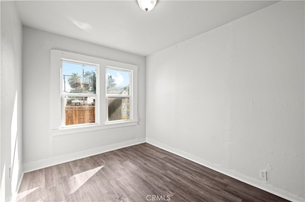 1438 E 20th Street Property Photo 39