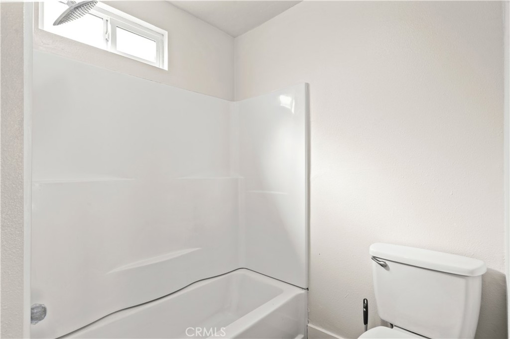 1438 E 20th Street Property Photo 42