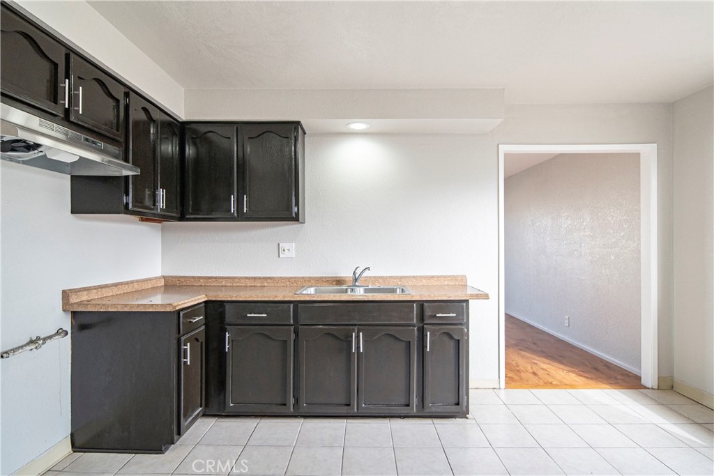 1308 E Oaks Street C Property Photo 1