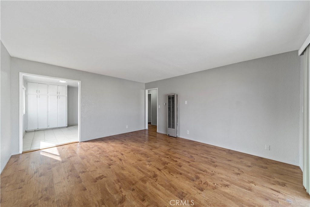 1308 E Oaks Street C Property Photo 5