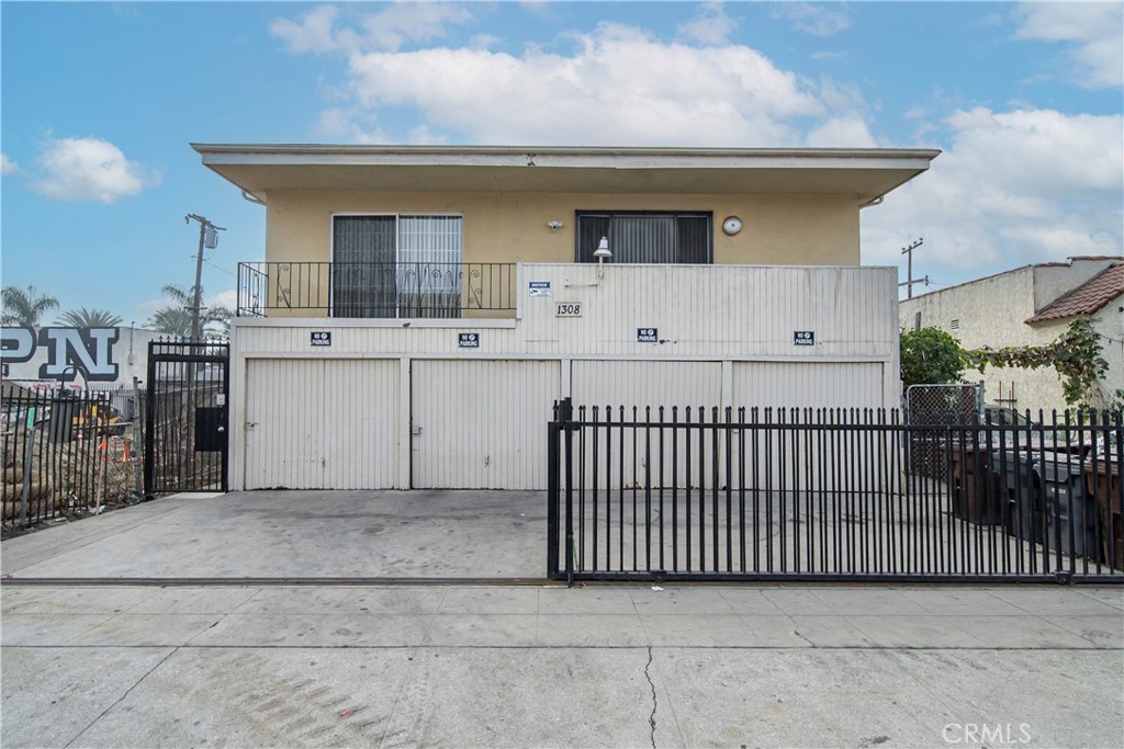 1308 E Oaks Street C Property Photo 17