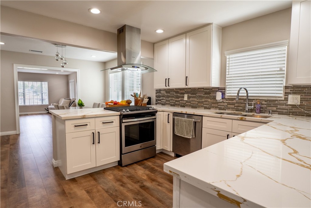 7041 Indiana Property Photo 9
