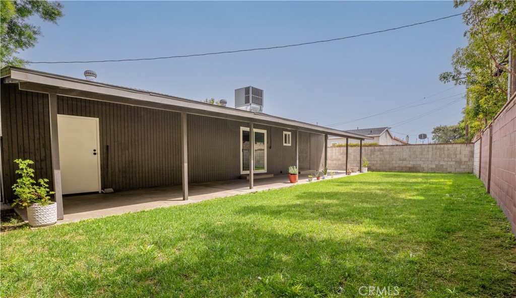 7041 Indiana Property Photo 22