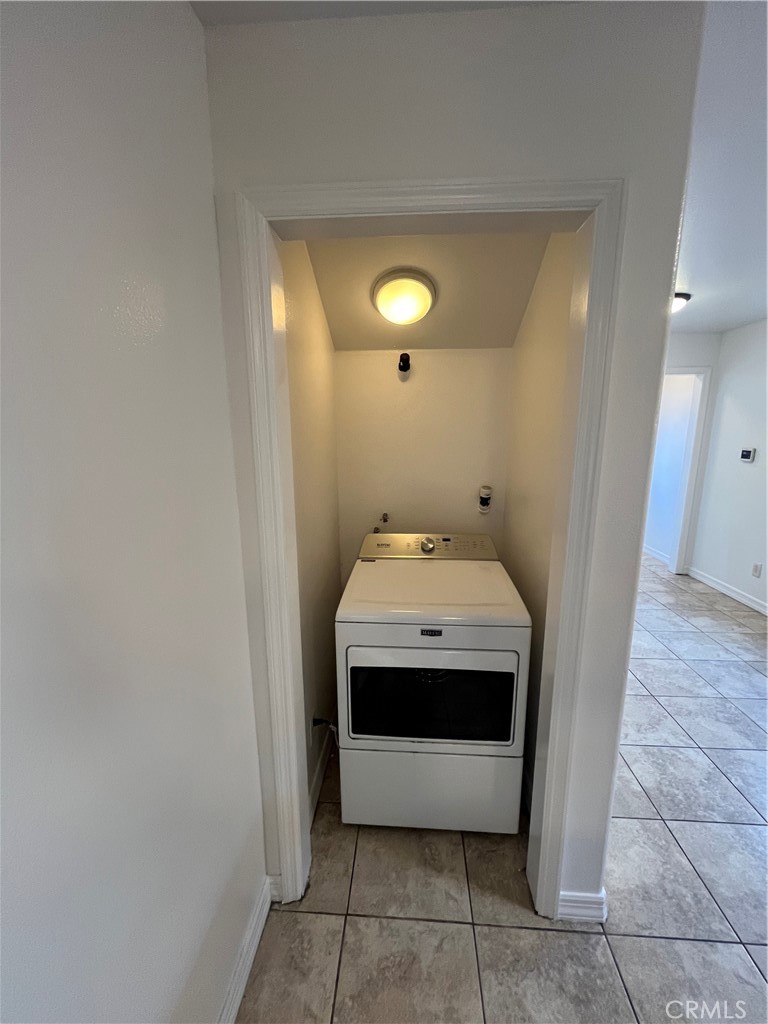 123 W 66th Property Photo 8
