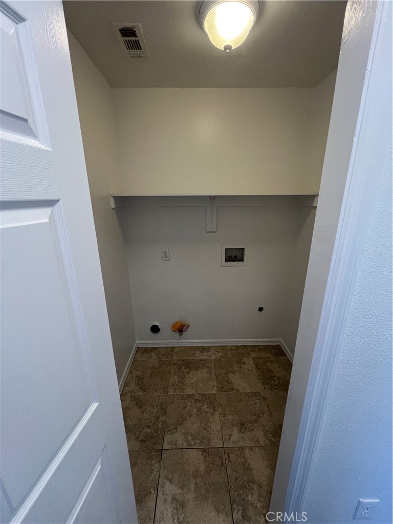 123 W 66th Property Photo 23