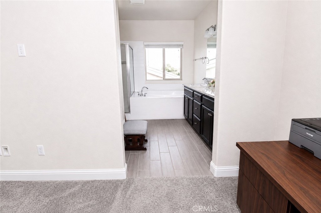 2482 Valdes Dr Property Photo 29