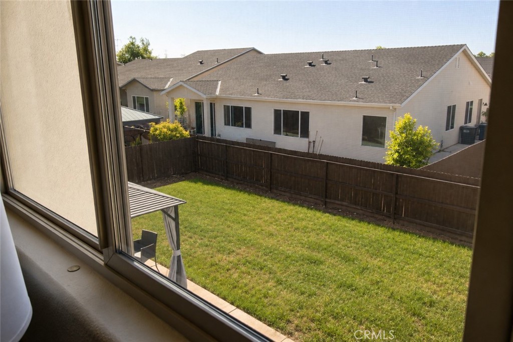 2482 Valdes Dr Property Photo 38