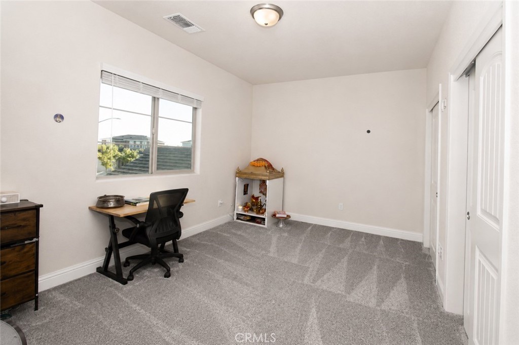 2482 Valdes Dr Property Photo 41