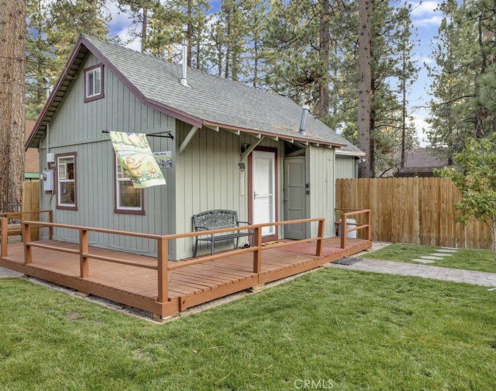 39074 North Bay Property Photo 1