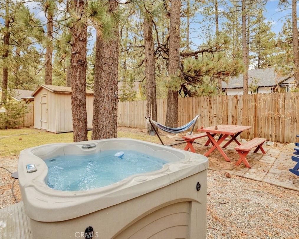 39074 North Bay Property Photo 4