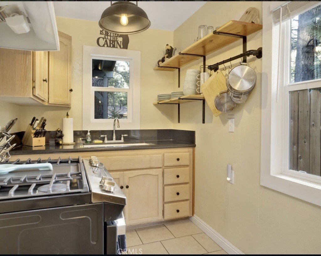 39074 North Bay Property Photo 12