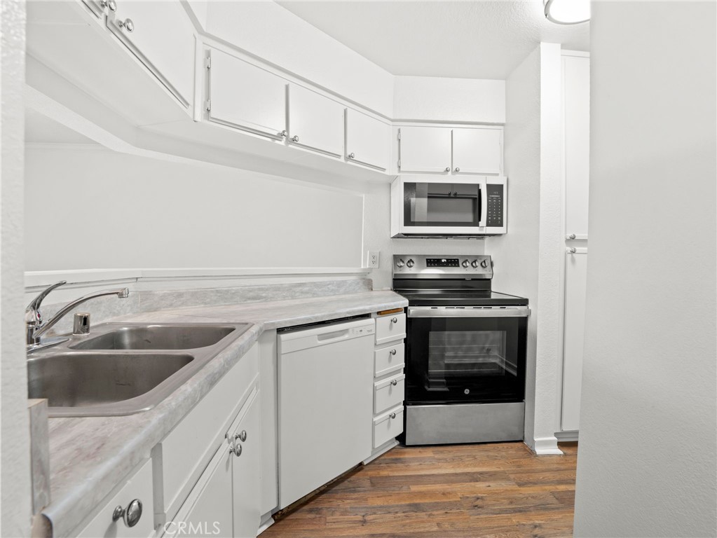 10655 Lemon Ave Avenue 3605 Property Photo 6