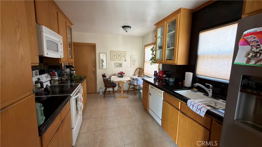 9132 Vons Property Photo 7