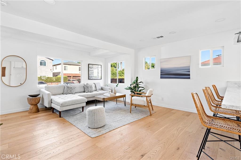 1630 S Ridgeley Property Photo 4