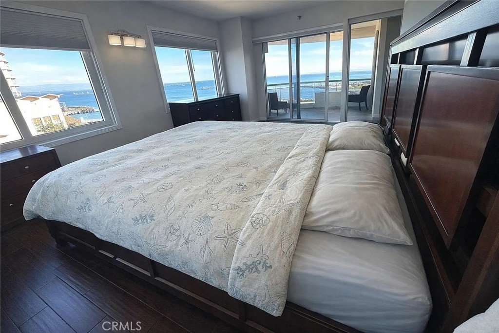 525 E Seaside Way 1509 Property Photo 18