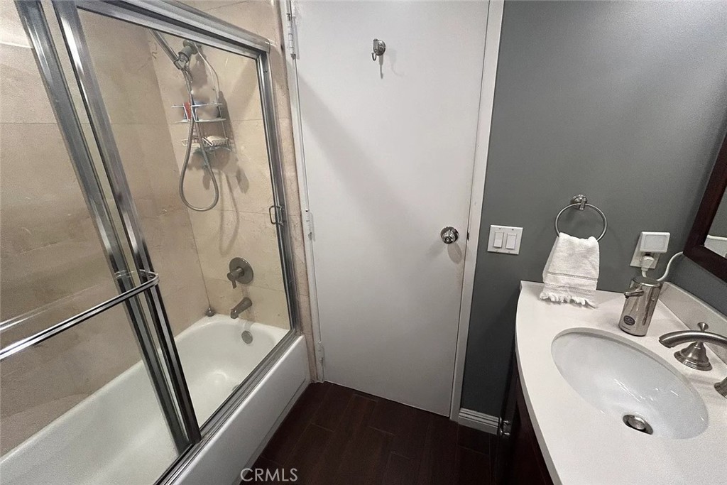 525 E Seaside Way 1509 Property Photo 29