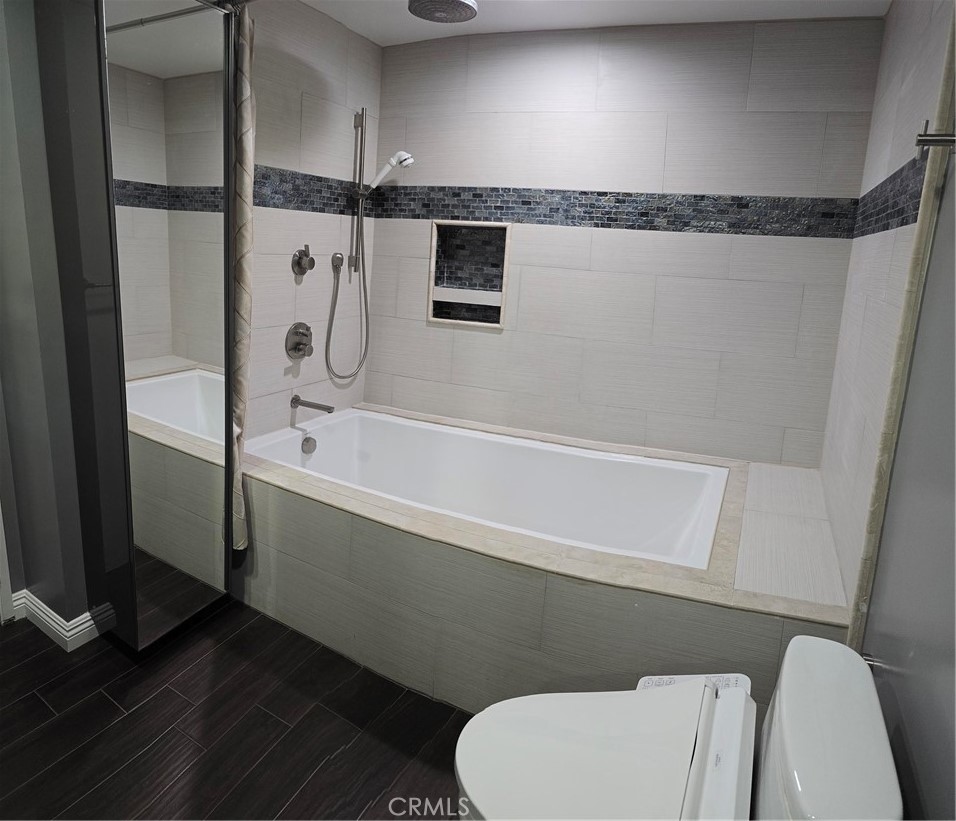 525 E Seaside Way 1509 Property Photo 45