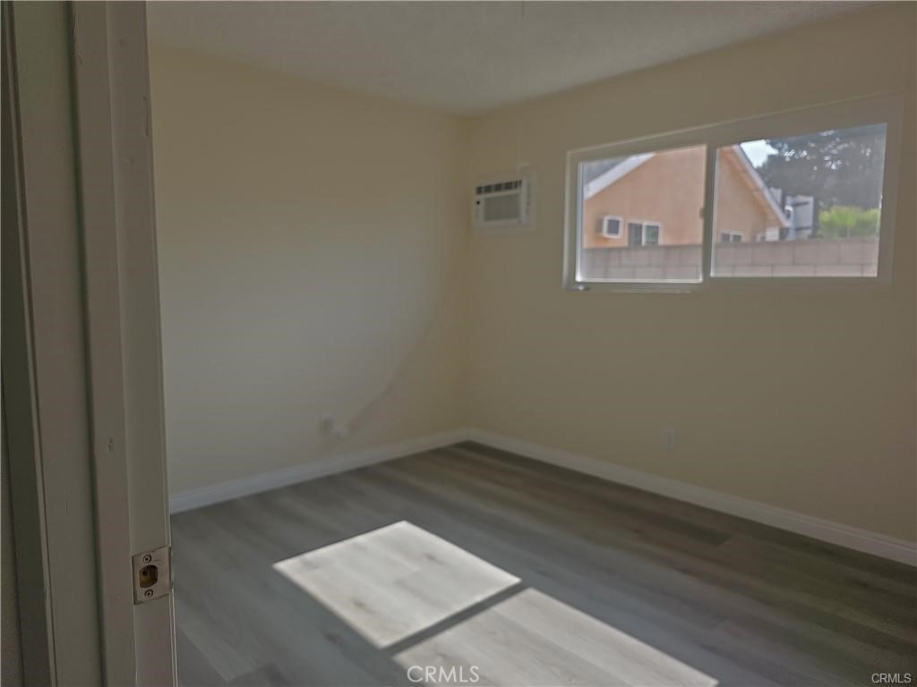 4133 Downing B Property Photo 8