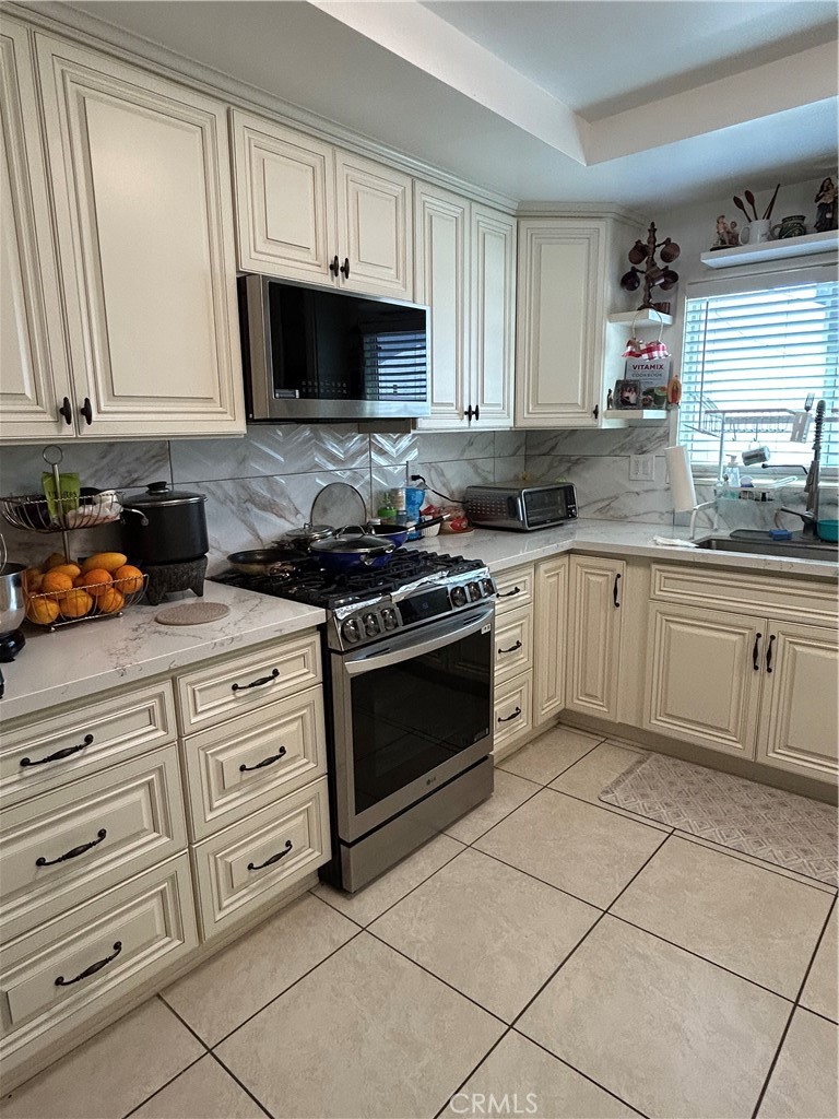 10135 Nichols Street Property Photo 6