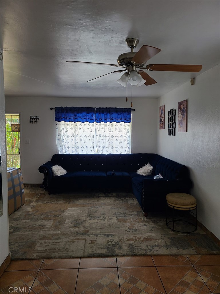 1313 S Broadacres Property Photo 5
