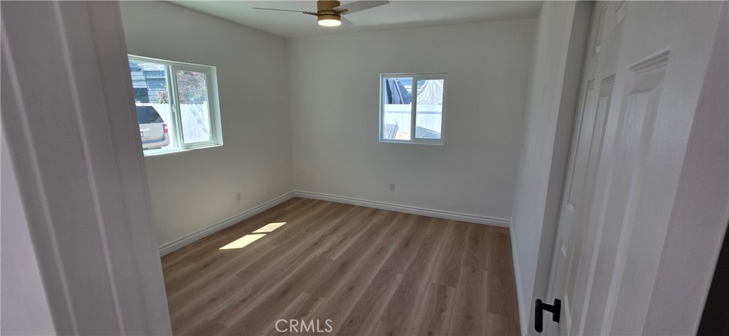 1124 E 76th Place Property Photo 13
