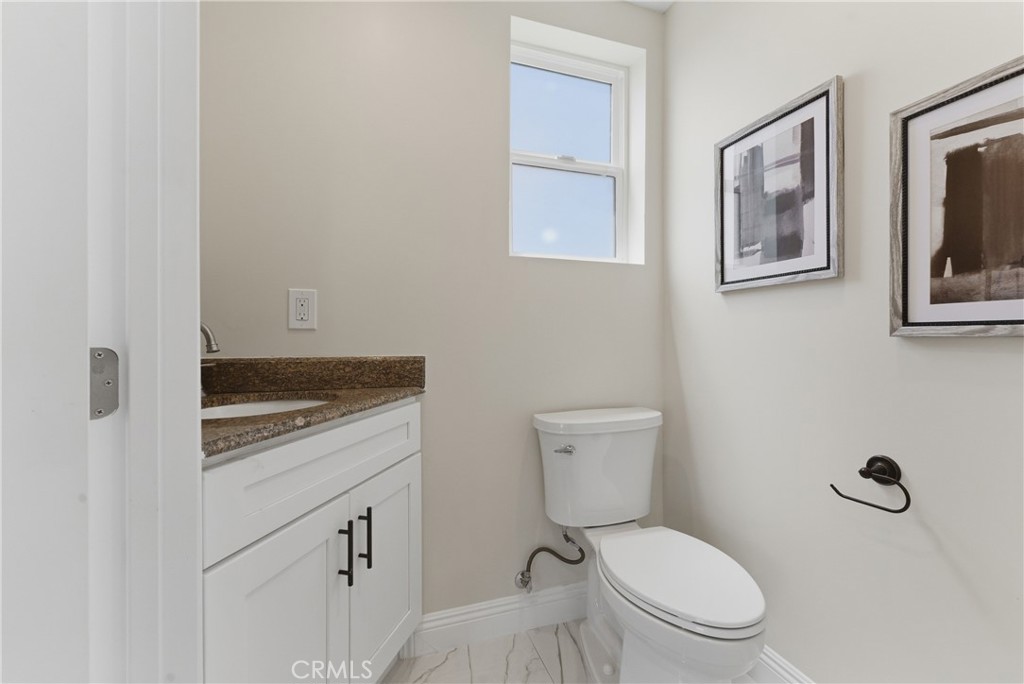 4743 Purdue Avenue Property Photo 26
