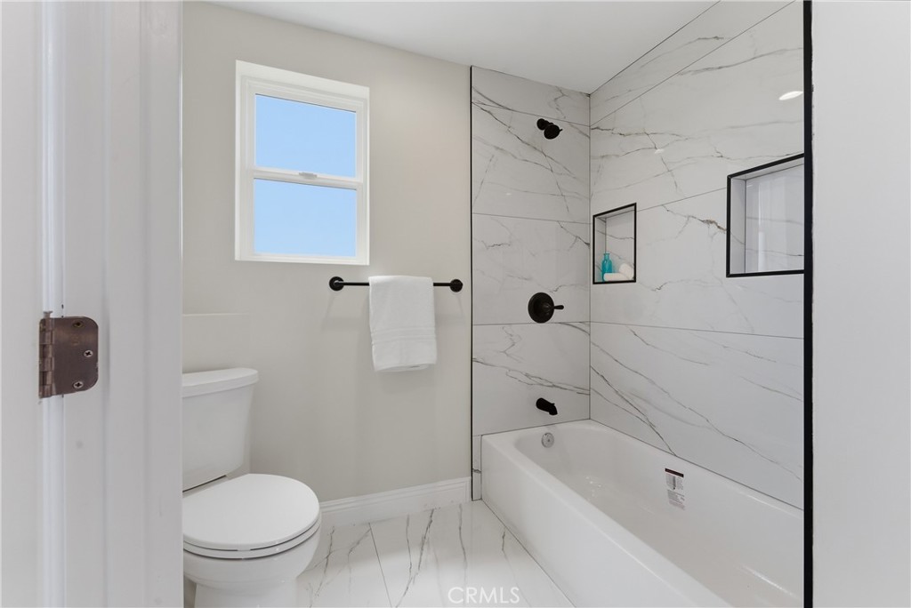 4743 Purdue Avenue Property Photo 30