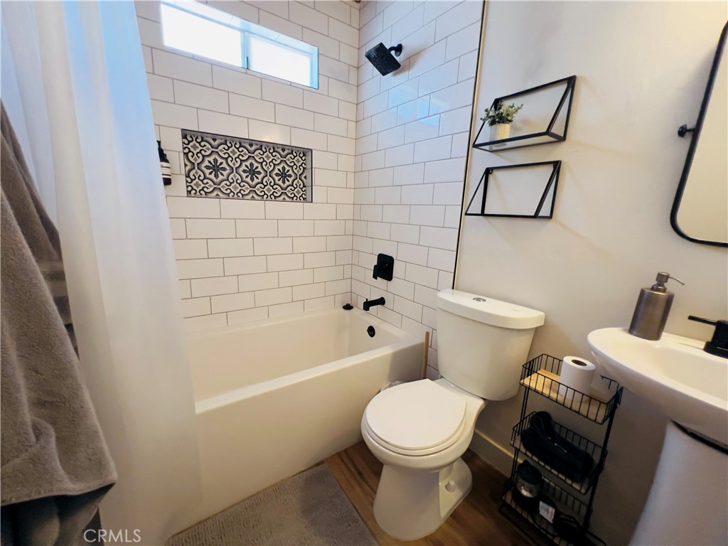 926 E Barker Property Photo 30