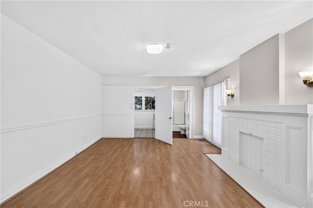 139 S Manhattan Property Photo 12
