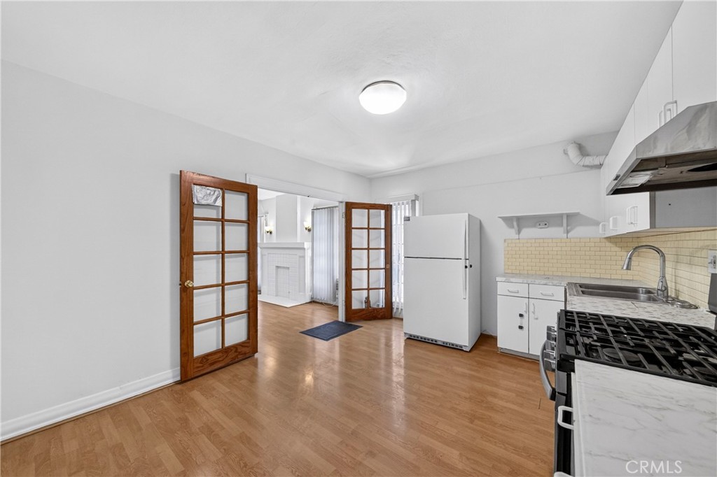 139 S Manhattan Property Photo 14