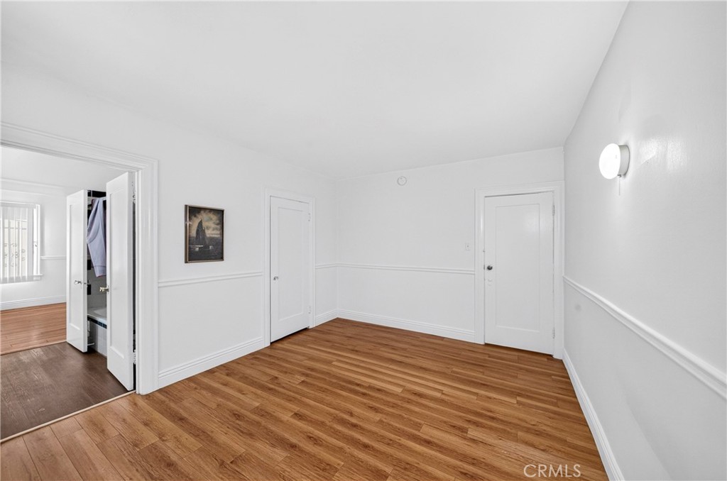 139 S Manhattan Property Photo 22