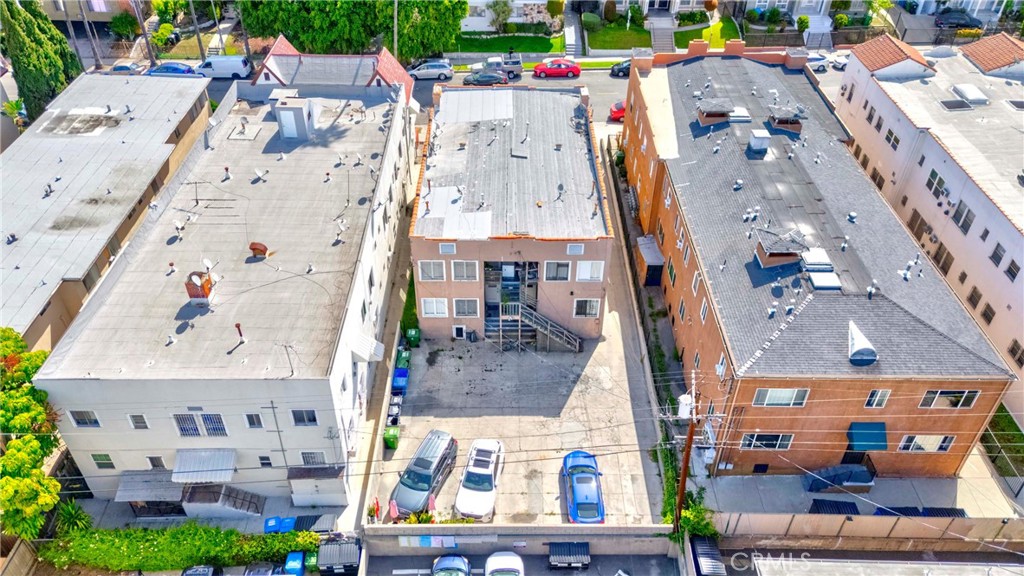 139 S Manhattan Property Photo 36