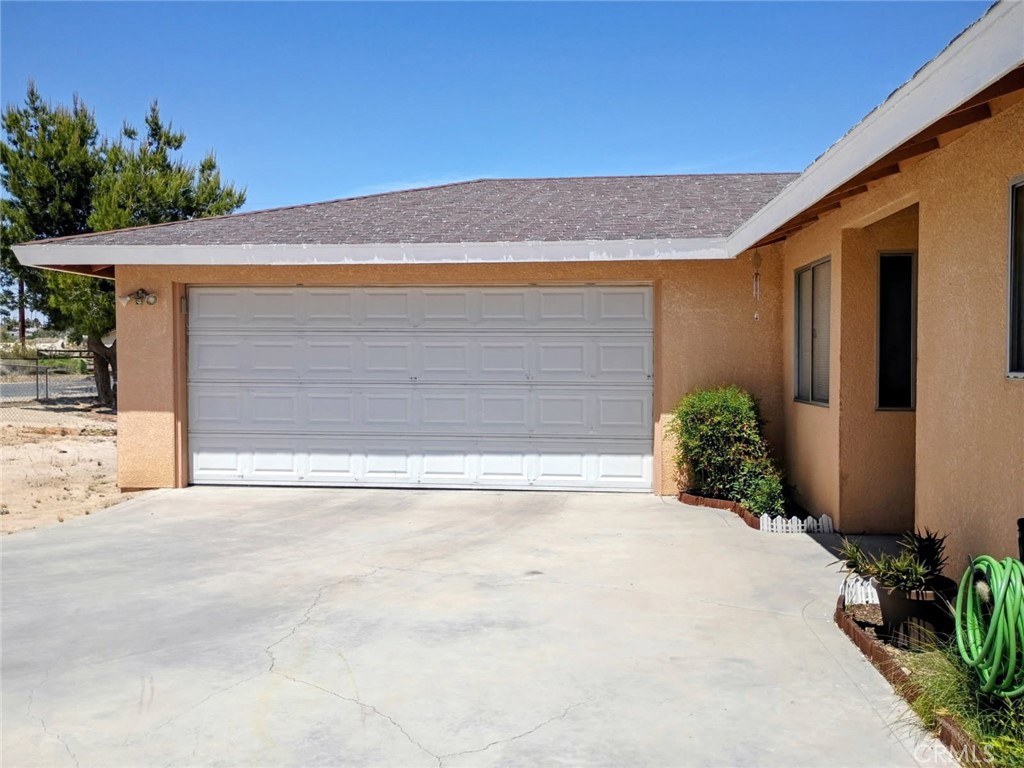 6225 Mariposa Property Photo 3