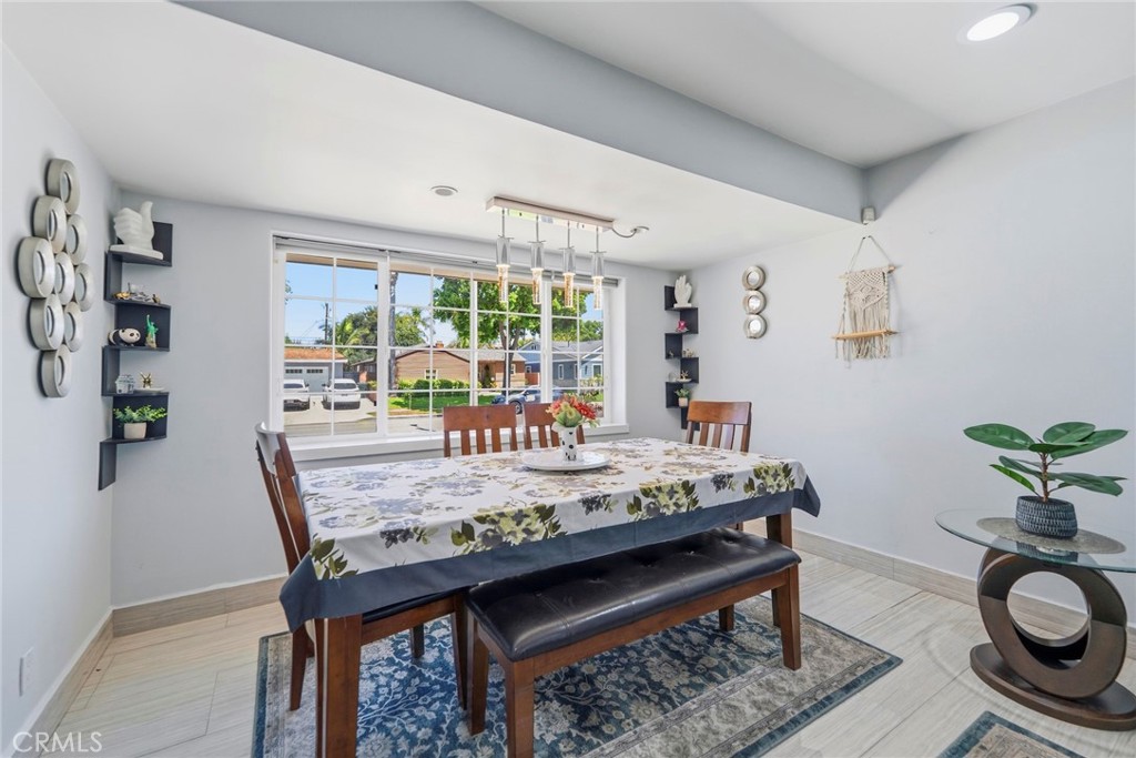 9546 Cecilia Property Photo 4