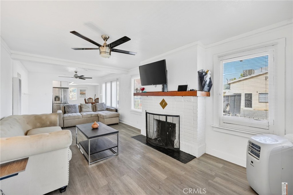 247 E 80th Street Property Photo