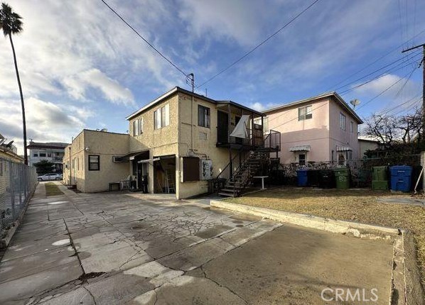 812 N Ridgewood Property Photo 9