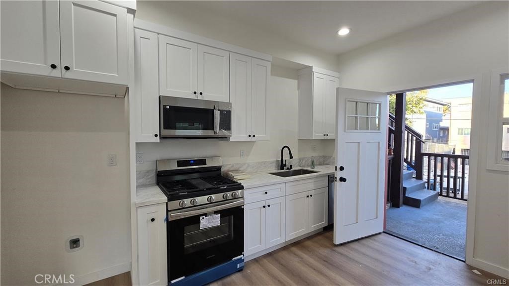 1034 Beacon Property Photo 9
