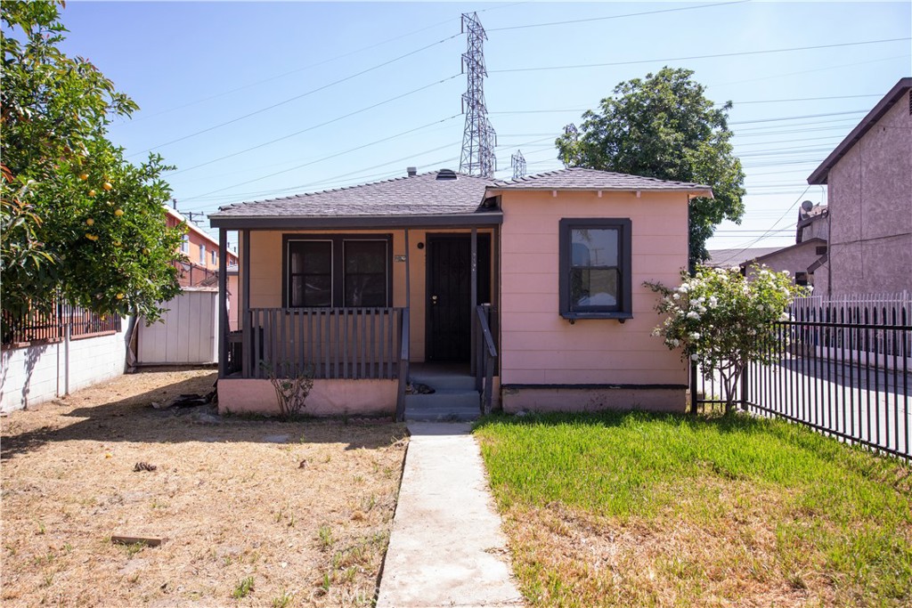 8022 Felix Property Photo 1