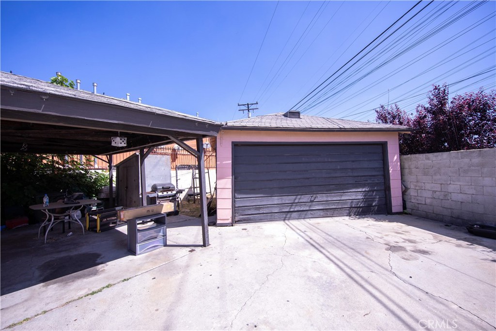 8022 Felix Property Photo 9